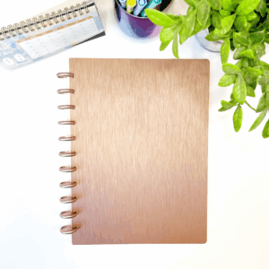 Elegáns rosegold műanyag borító